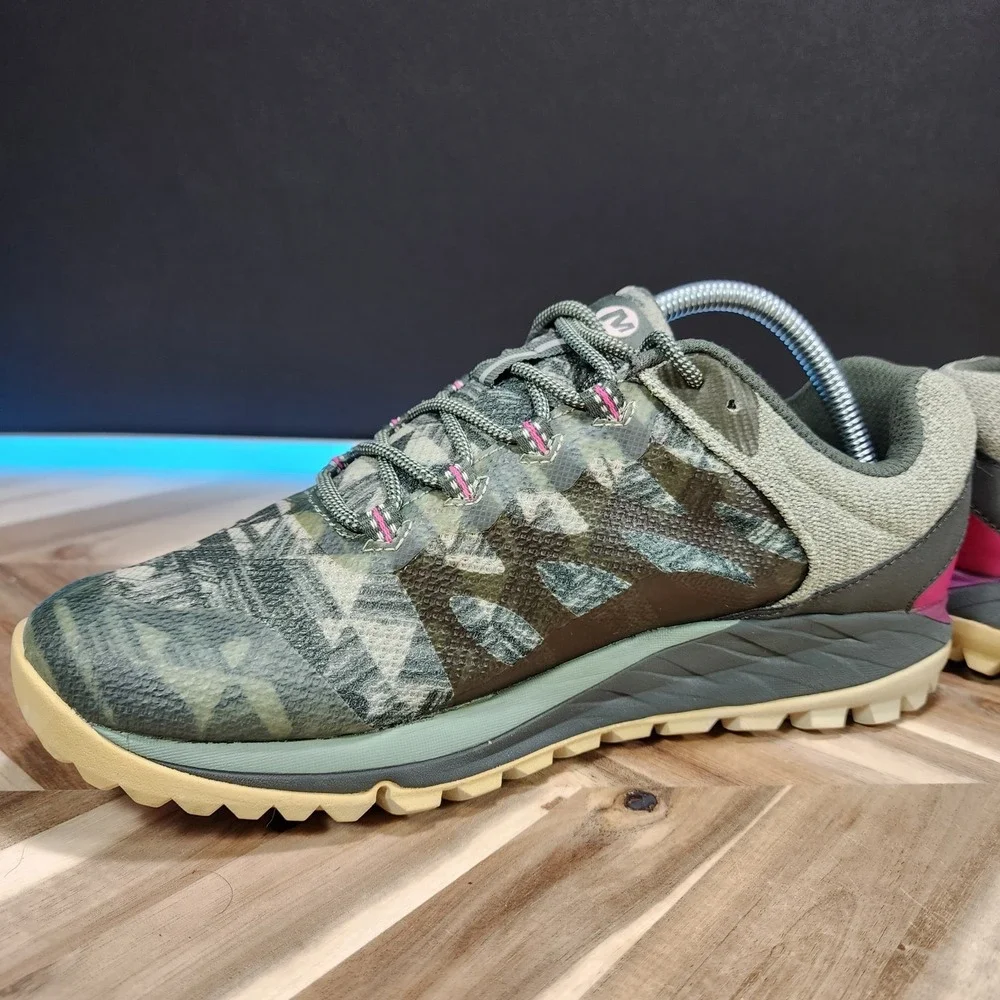Merrell Antora 2 Womens 10 Trail Running Shoes Green Camo Pink Vibram J067262